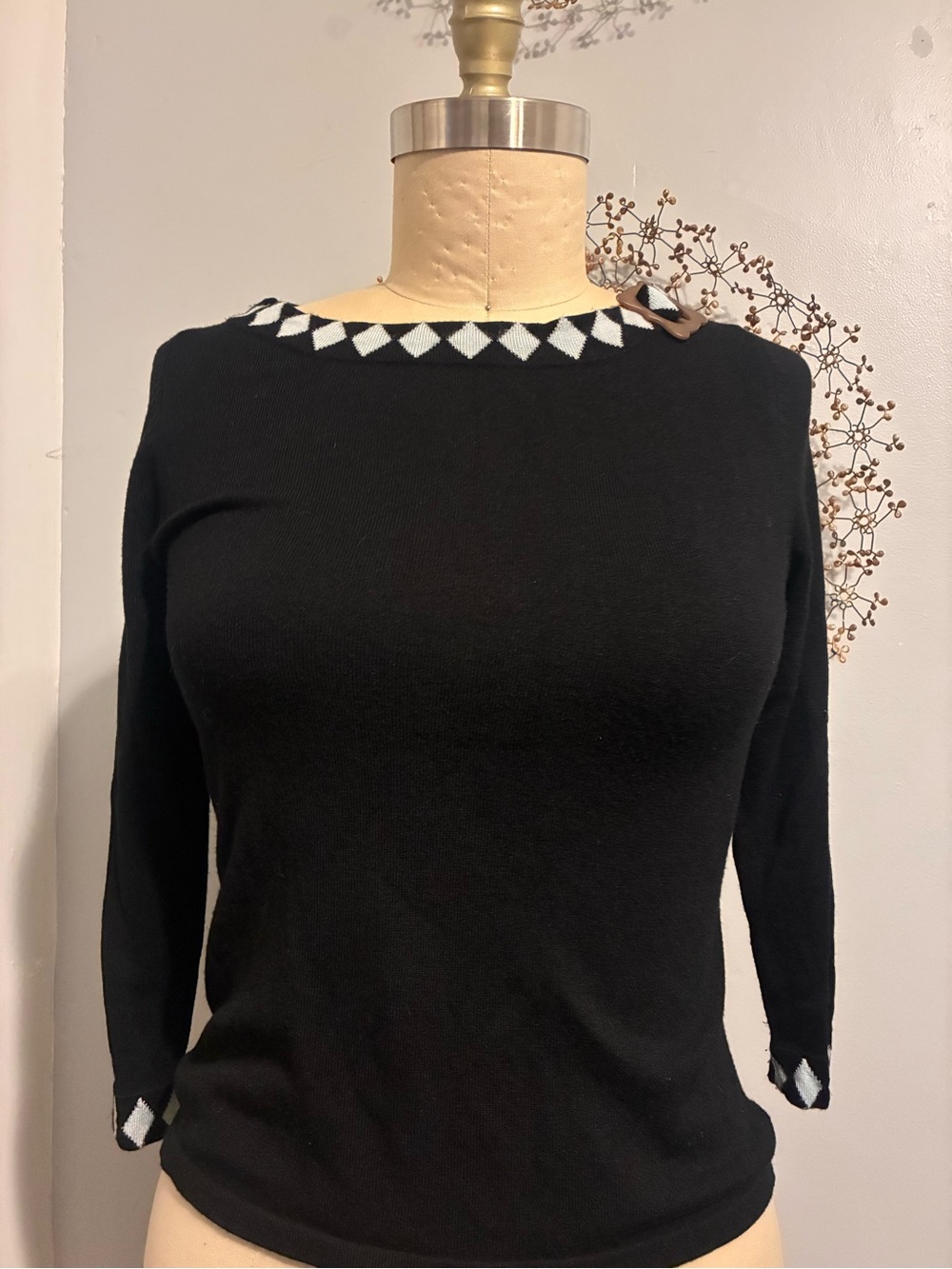 Anthropologie HWR Black Women's Knit Sweater with White Diamond Trim sz L